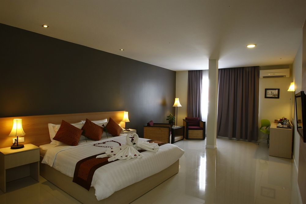 โรงแรมอัลตอส พนมเปญ ภายนอก รูปภาพ